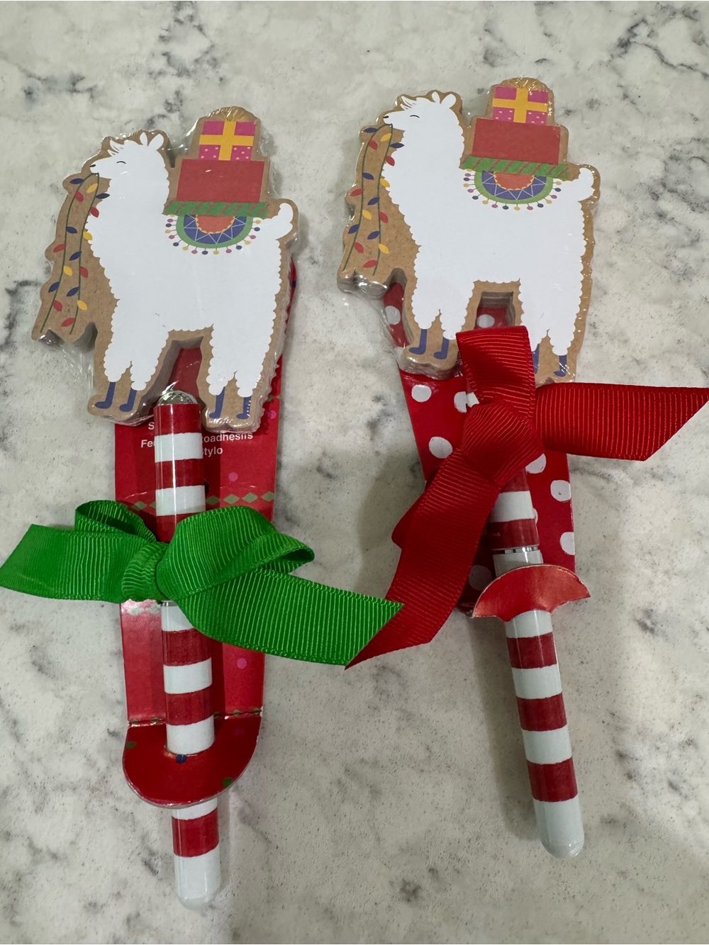 Holiday Llama Clip Pen & Notepad with Red & Green Bows-Festive Home Holiday NWT